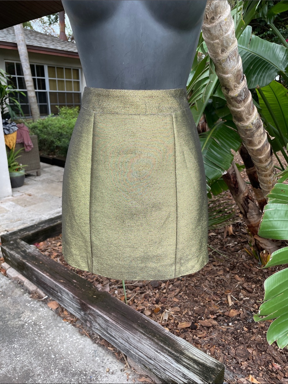 For love and lemons, metallic, gold, sparkly, mini skirt